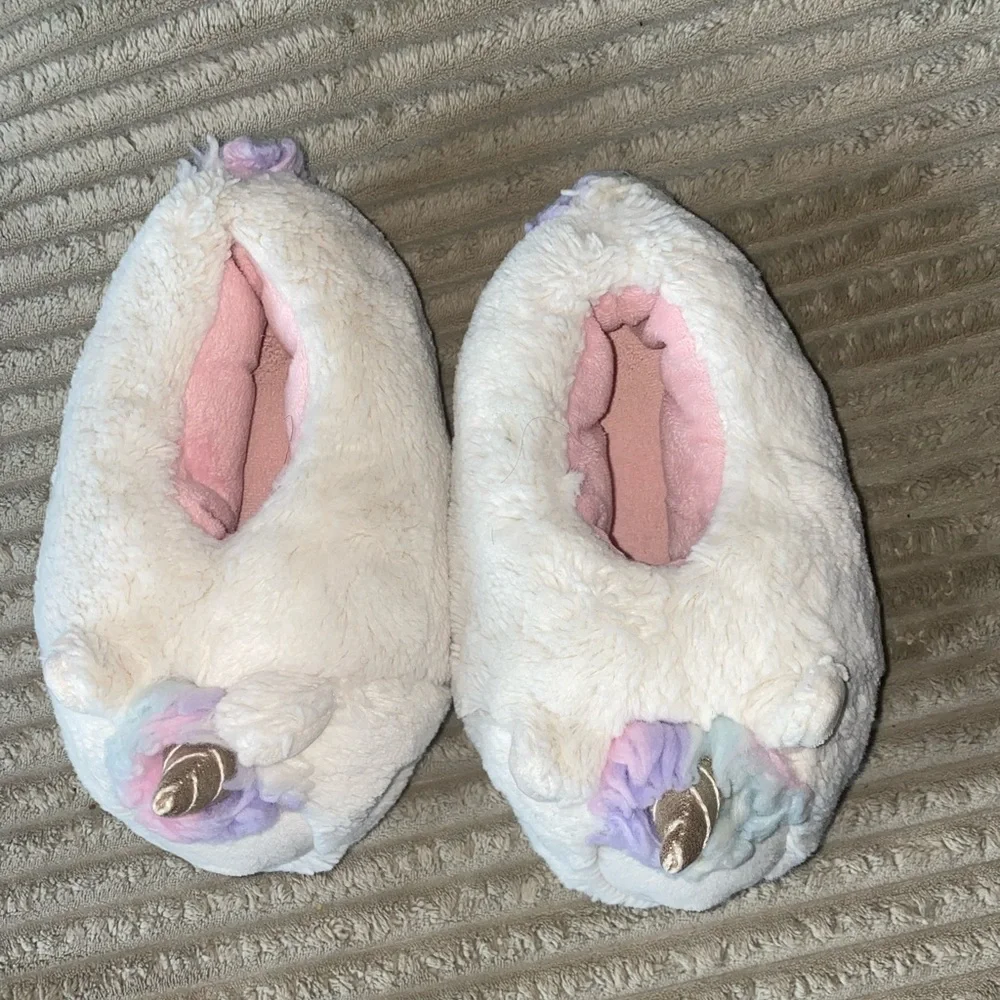 ✨ Cozy Unicorn Slippers 🦄 | Girls XL (11/12) ✨